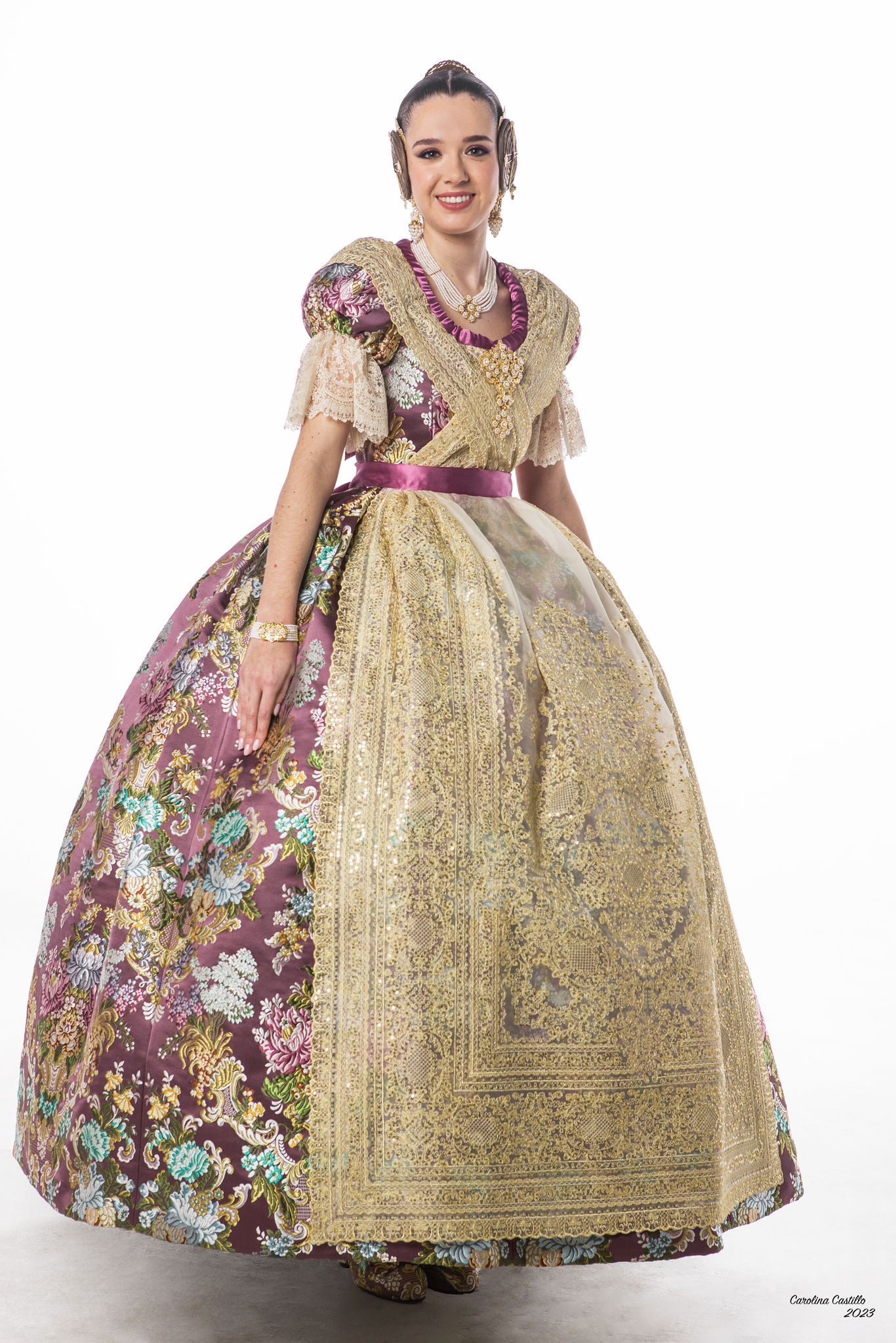 Traje de fallera hecho en Segles Indumentaria 