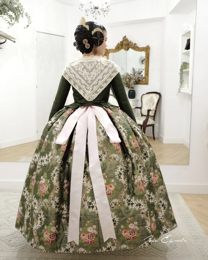 Paula Nieto, Fallera Mayor Infantil de Valencia vestida por Segles Indumentaria 