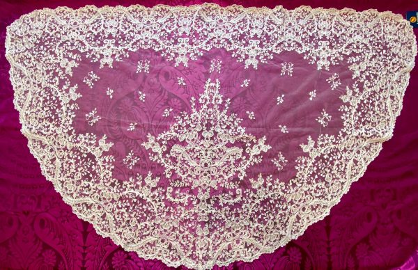 Mantilla de fallera 9357-1