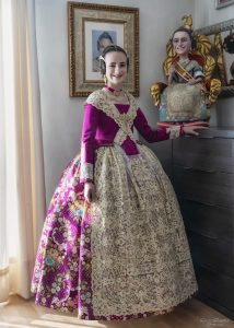 nerea lopez mestre fallera mayor infantil de valencia en la crida