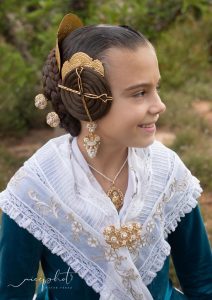 Marina Garcia Arribas, Fallera Mayor Infantil de Valencia 2024 en Segles Indumentaria Valenciana
