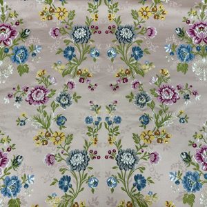 Corte de tela de fallera Amira, de venta en Segles Indumentaria Valenciana