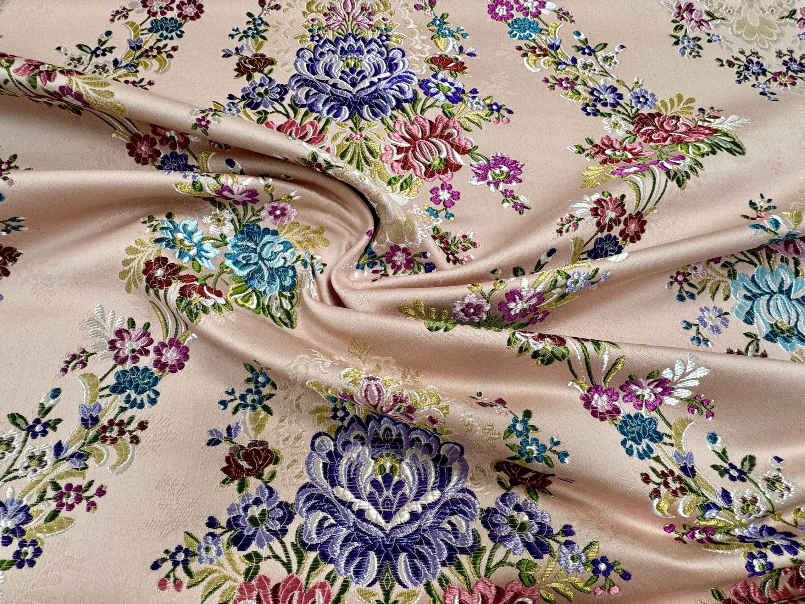 Corte Tela de Fallera Vogue, de venta en Segles Indumentaria Valenciana