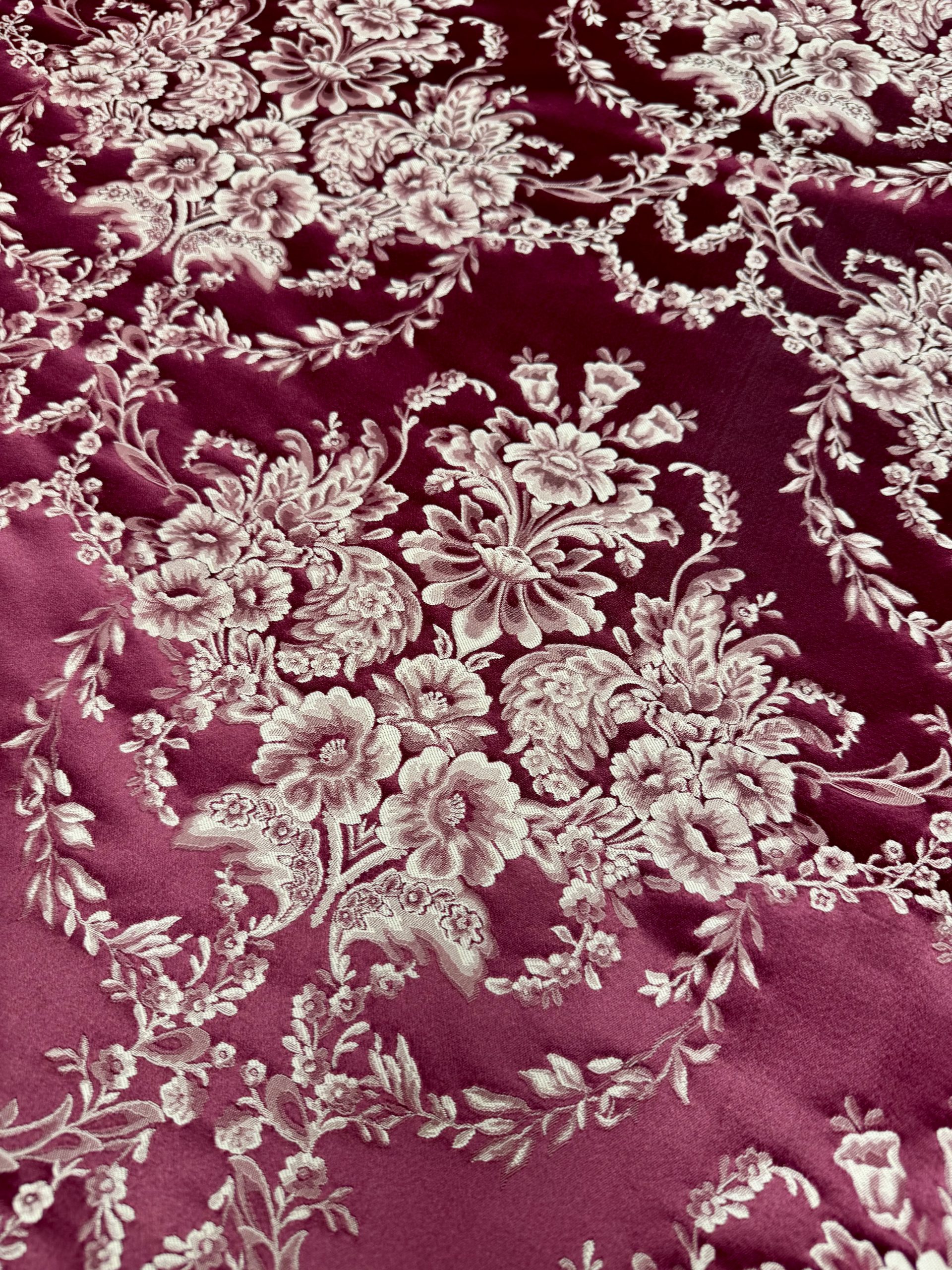 Corte de tela de fallera Seroni, de venta en Segles Indumentaria Valenciana