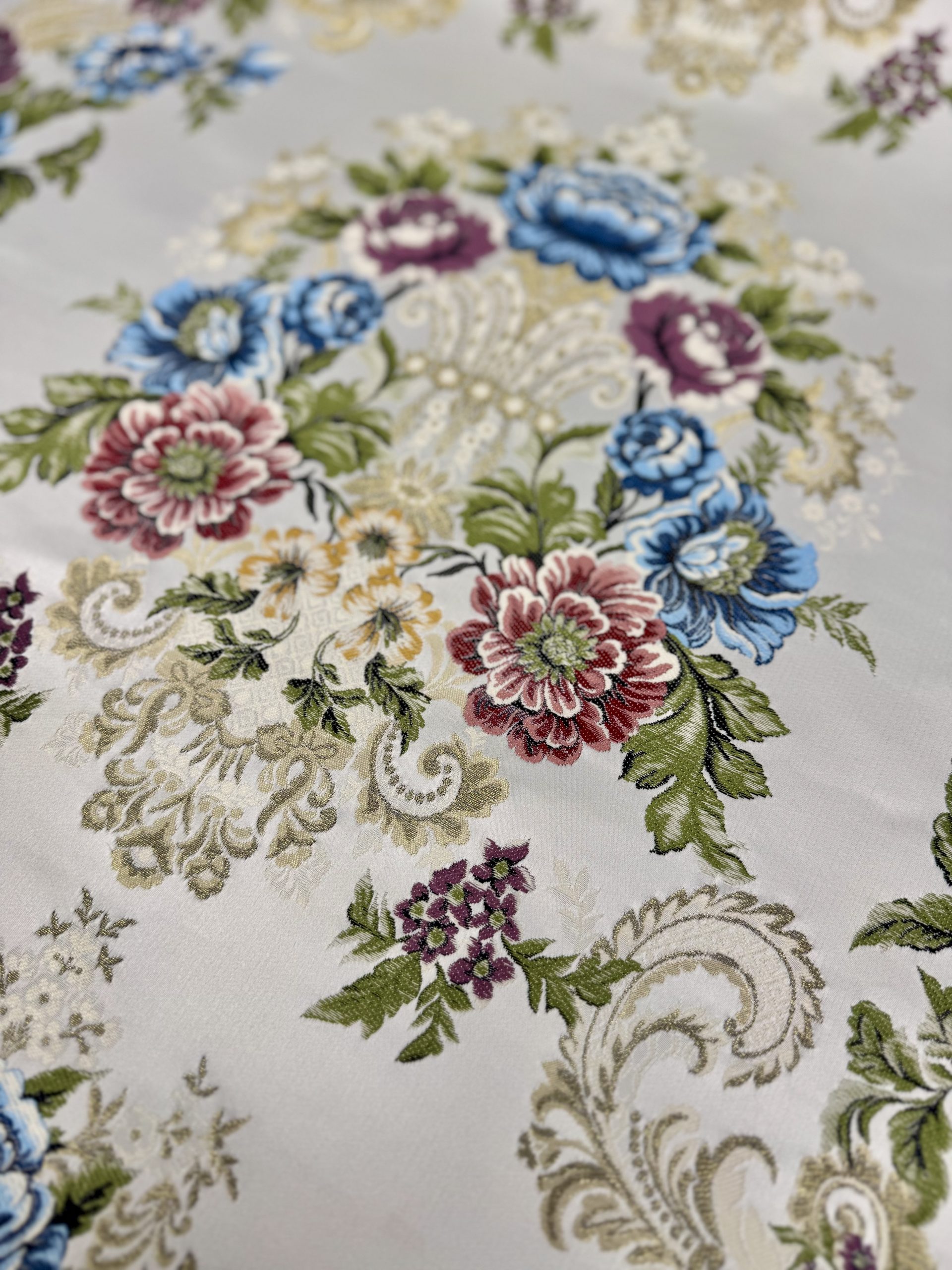 Corte tela de fallera Palleter, de venta en Segles Indumentaria Valenciana